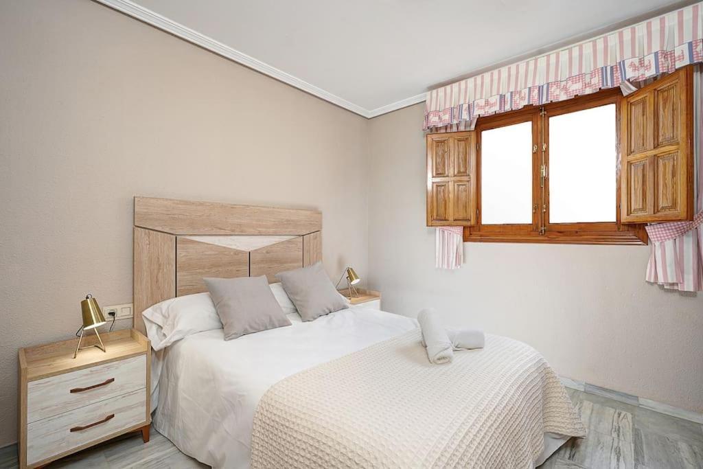 Apartamento Granada Centro. Atico Ayuntamiento Экстерьер фото